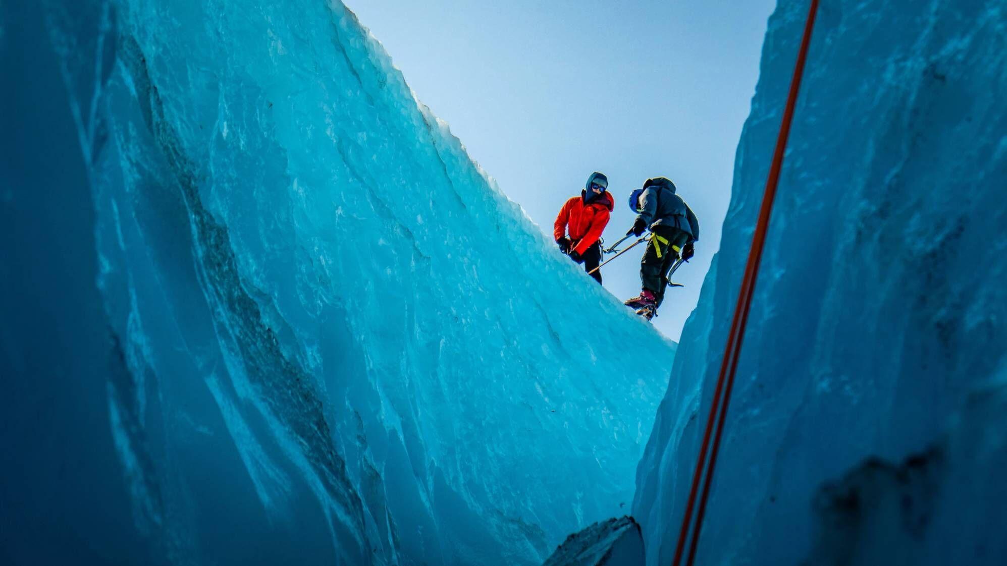 SENDY: Designed to support Athletes and Adventurers